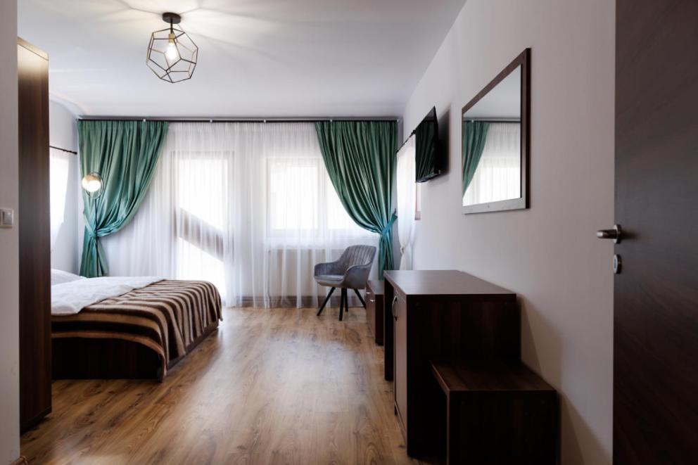 فندق La Coltul Castelului Bran Boutique المظهر الخارجي الصورة